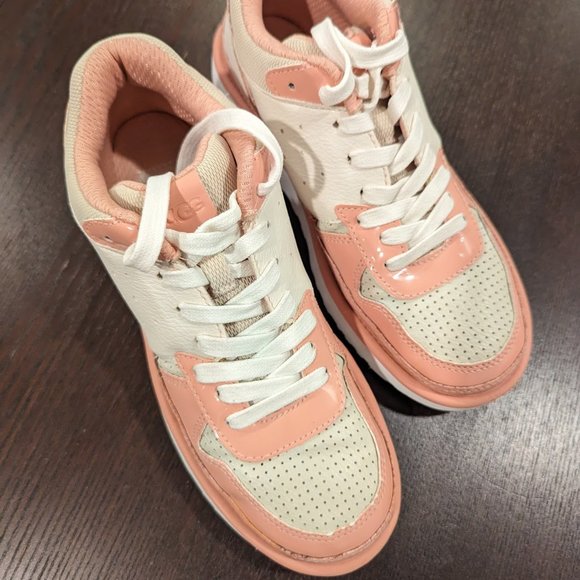 UGG Highland Sneaker In Pink s:9 - Picture 2 of 12